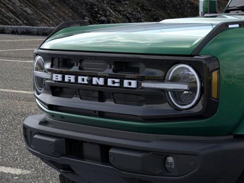 New 2025 Ford Bronco Outer Banks image 19