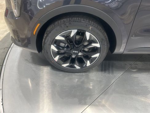 New 2025 Kia Sorento EX w/ Panoramic Sunroof Package image 32