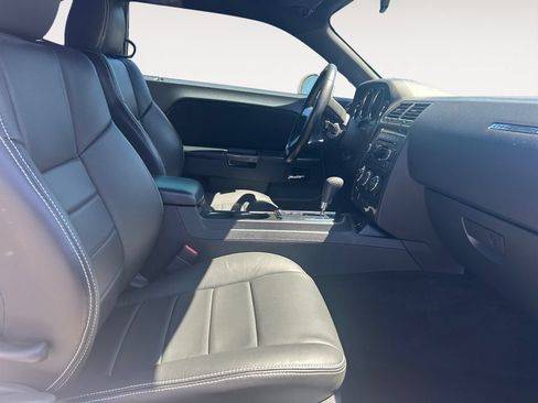 Used 2009 Dodge Challenger R/T RWD image 24