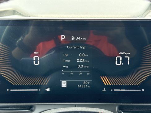 Used 2026 Kia Carnival FWD image 10