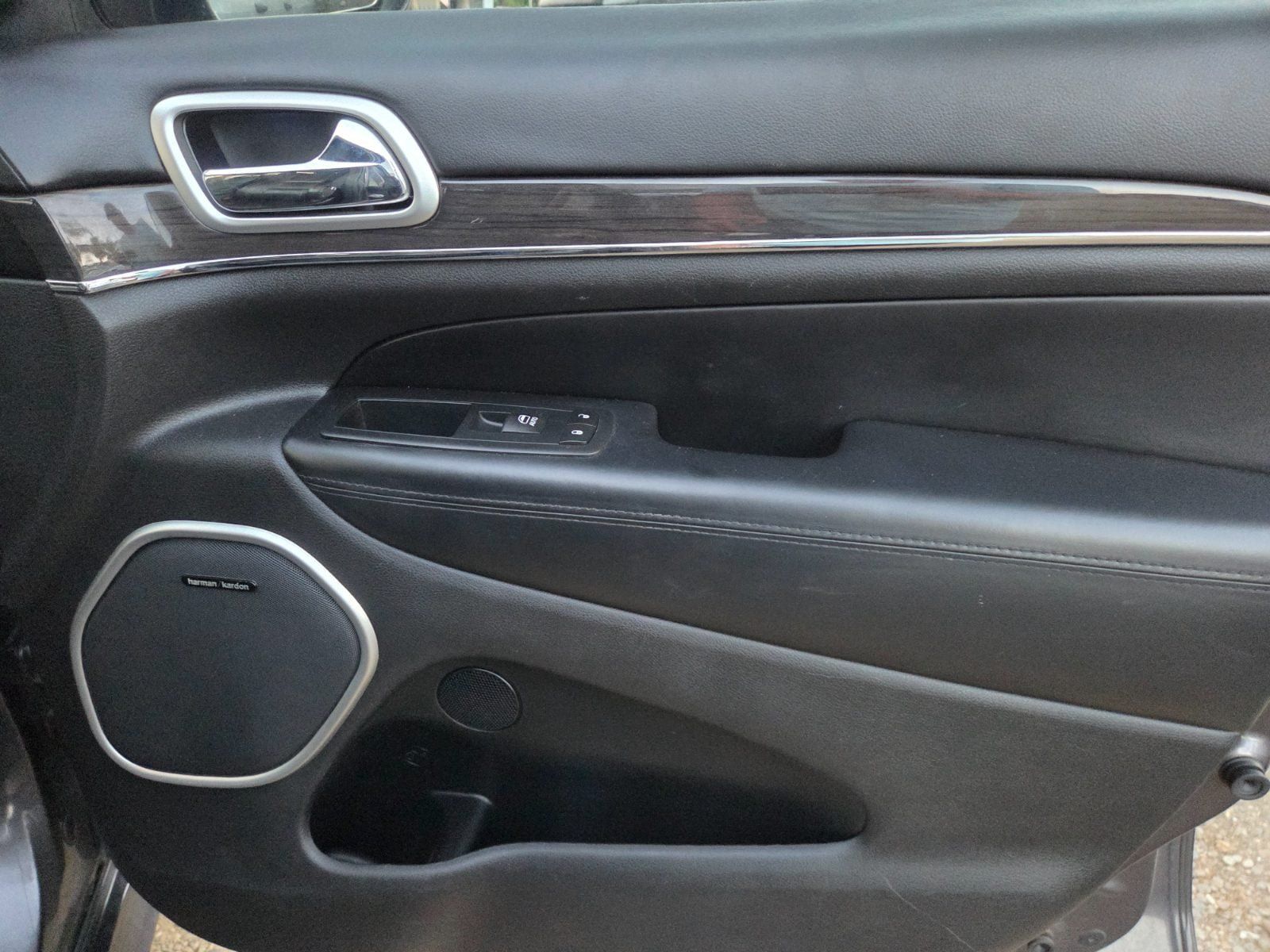 Used 2015 Jeep Grand Cherokee High Altitude RWD image 15