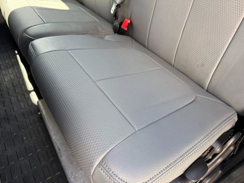 Used 2014 Ford F450 XL w/ Power Equipment Group image 39