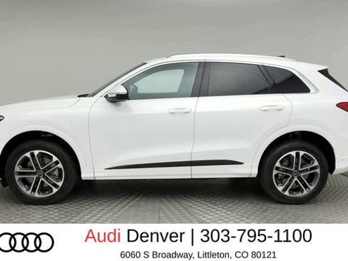 Used 2025 Audi Q5 Premium w/ Convenience Package AWD/4WD image 5