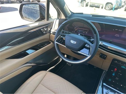 New 2025 Cadillac Escalade IQ Luxury 2 image 16