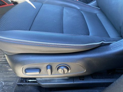 Used 2023 Chevrolet TrailBlazer RS image 22