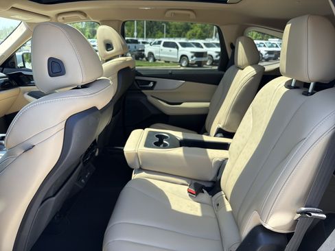 Certified 2022 Acura MDX FWD w/ Technology Package image 31