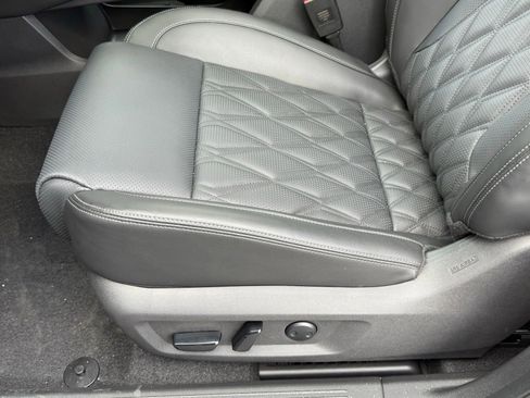 New 2026 Nissan Rogue Platinum AWD/4WD image 34