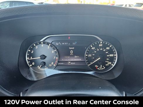 Used 2023 Nissan Frontier SV w/ SV Convenience Package image 18