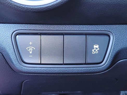 Used 2024 Kia Forte LXS image 13