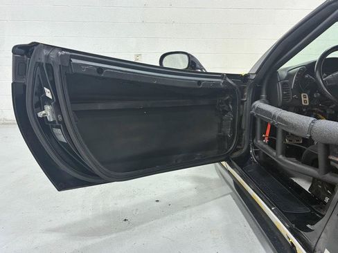 Used 2007 Chevrolet Corvette Coupe w/ Preferred Equipment Group RWD image 7