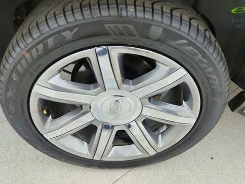 Used 2015 Cadillac Escalade Luxury RWD image 61