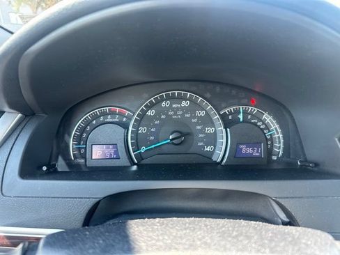 Used 2012 Toyota Camry XLE FWD image 6