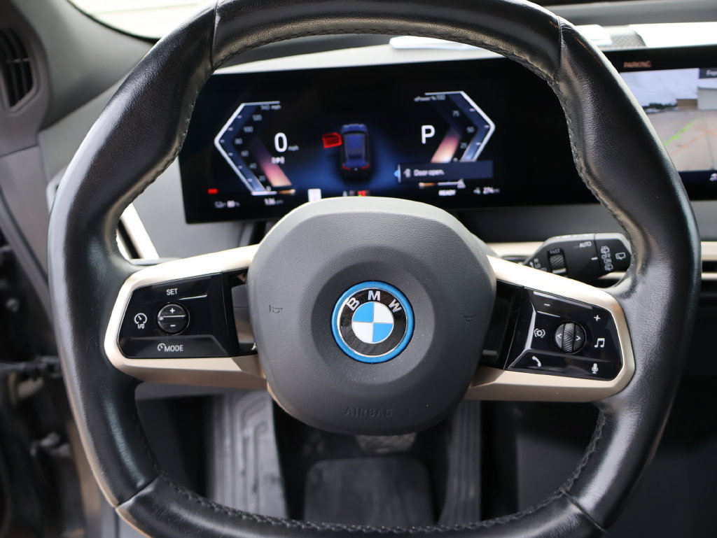 Certified 2024 BMW iX xDrive50 w/ Premium Package AWD/4WD image 28