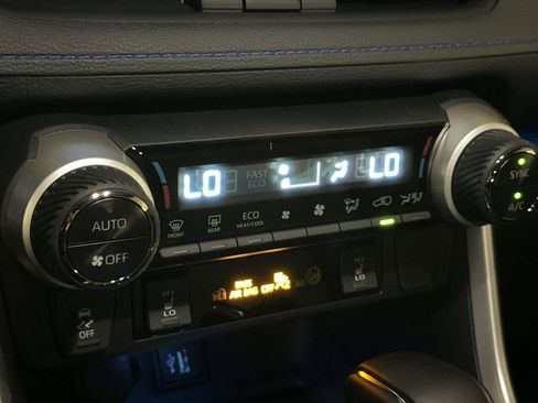 New 2025 Toyota RAV4 XSE image 23