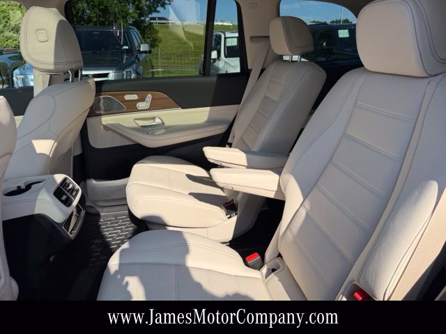 Certified 2026 Mercedes-Benz GLS 450 4MATIC image 19