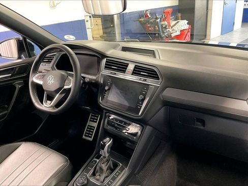 Used 2023 Volkswagen Tiguan SE R-Line AWD/4WD image 14