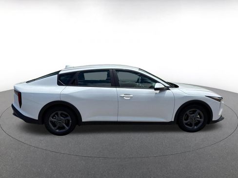 Used 2025 Kia K4 FWD image 15