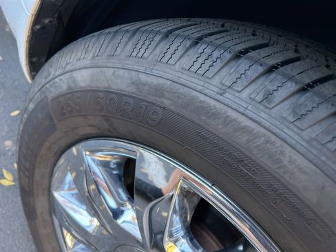 Used 2017 Buick Enclave Leather image 10