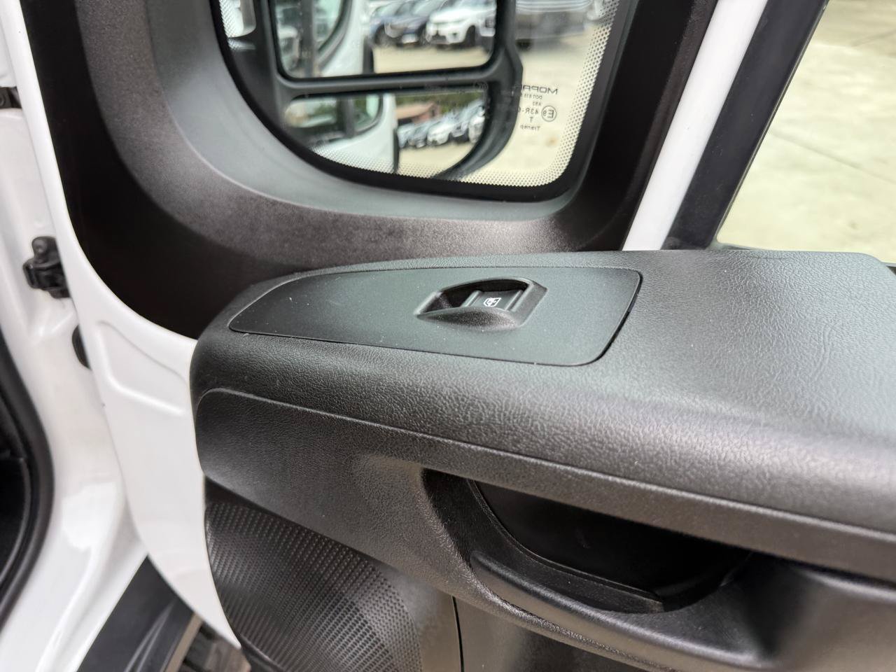 Used 2024 RAM ProMaster 2500 w/ Convenience Group FWD image 29