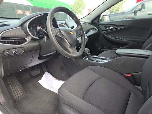 Used 2022 Chevrolet Malibu LT FWD image 10