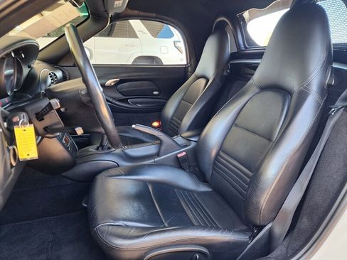 Used 2003 Porsche Boxster RWD image 36