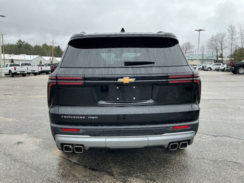 Certified 2025 Chevrolet Traverse LT image 4
