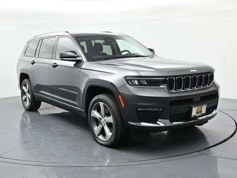 Used 2022 Jeep Grand Cherokee L Limited image 4
