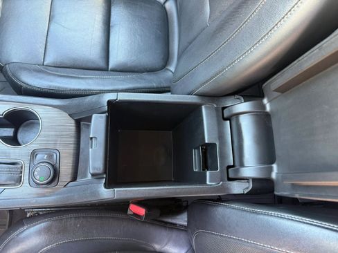Used 2018 GMC Acadia SLT AWD/4WD image 46