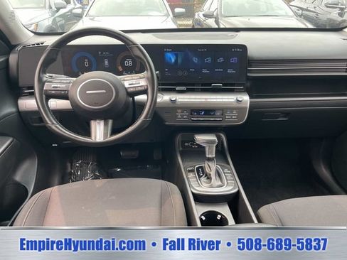 Used 2024 Hyundai Kona SEL AWD/4WD image 12