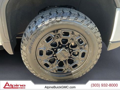Used 2021 GMC Sierra 3500 AT4 w/ AT4 Premium Plus Package AWD/4WD image 14