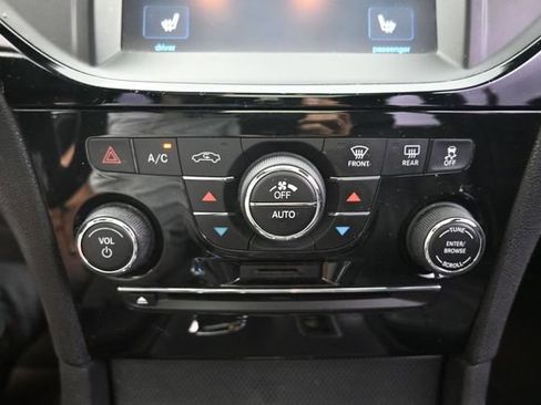 Used 2014 Chrysler 300 S RWD image 24