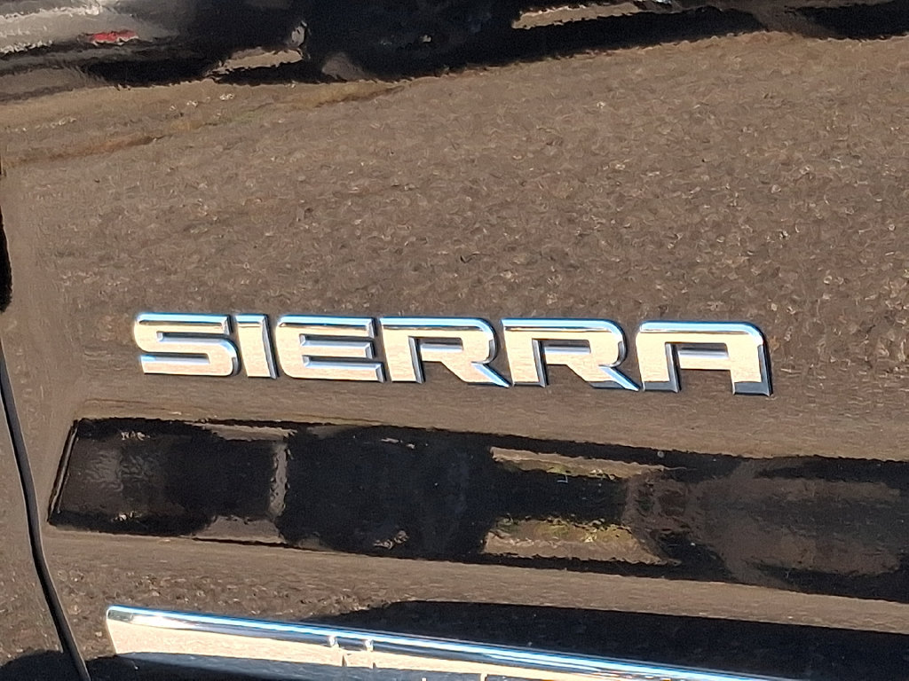 Used 2015 GMC Sierra 1500 SLT w/ SLT Preferred Package AWD/4WD image 30