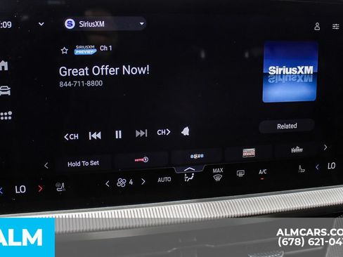 Used 2025 Ford Explorer ST-Line w/ ST-Line Street Pack AWD/4WD image 37