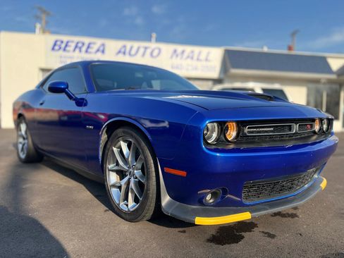 Used 2019 Dodge Challenger R/T w/ Plus Package image 5