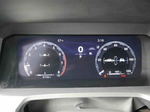 Used 2024 Toyota Tacoma TRD Off-Road image 33