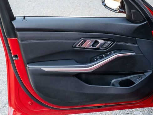 Used 2019 BMW 330i xDrive Sedan w/ Convenience Package image 12