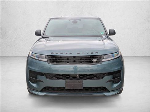 Used 2024 Land Rover Range Rover Sport Dynamic SE AWD/4WD image 2