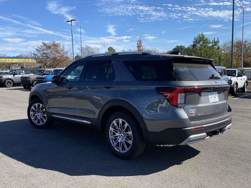 New 2026 Ford Explorer Platinum image 5
