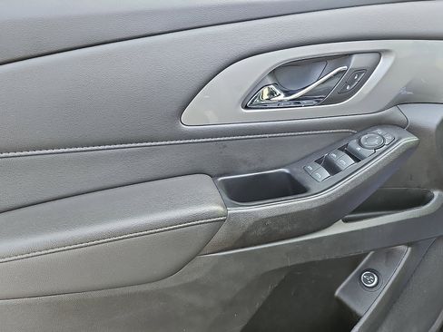 Certified 2022 Chevrolet Traverse LT w/ Midnight/Sport Edition image 12