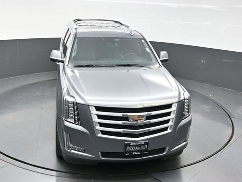 Used 2020 Cadillac Escalade ESV Luxury image 38