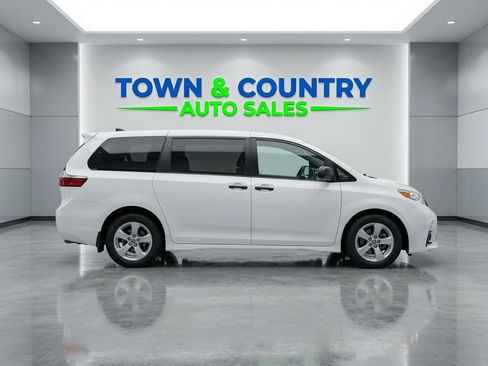 Used 2020 Toyota Sienna L FWD image 7
