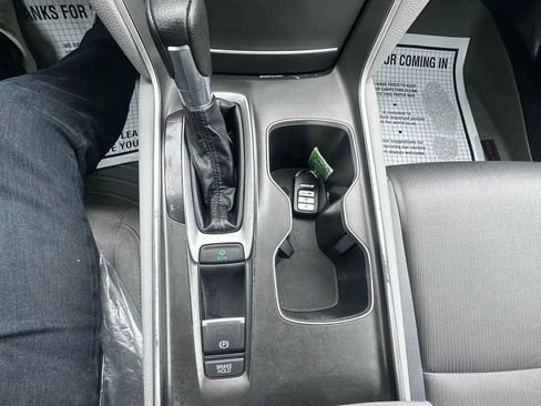 Used 2020 Honda Accord LX image 17