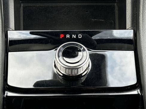 Used 2023 Jeep Grand Cherokee Laredo X w/ Luxury Tech Group I image 24