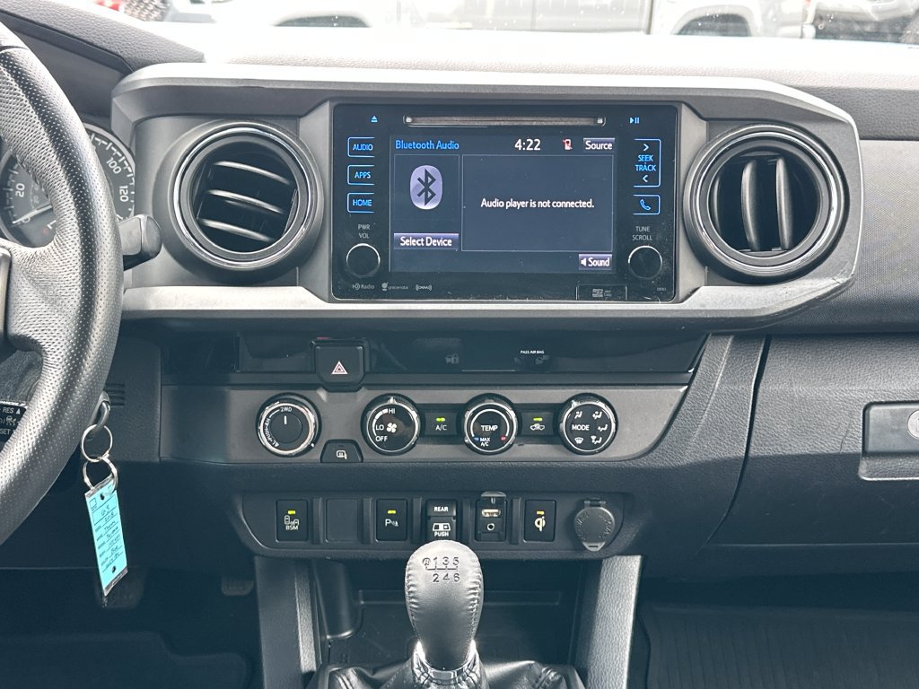 Used 2018 Toyota Tacoma TRD Off-Road AWD/4WD image 15