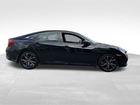 Used 2019 Honda Civic Sport image 2