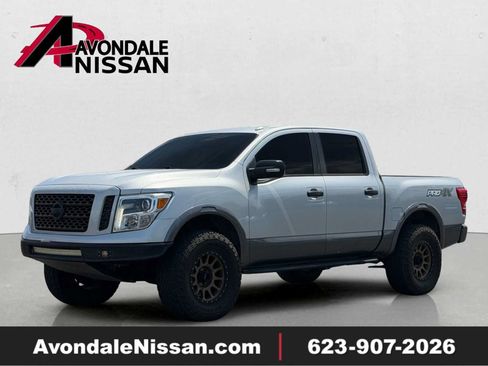 Used 2019 Nissan Titan PRO-4X AWD/4WD image 1