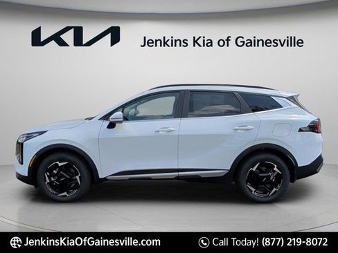 New 2026 Kia Sportage EX FWD image 9
