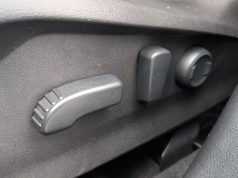 Used 2019 Subaru Forester Premium image 18