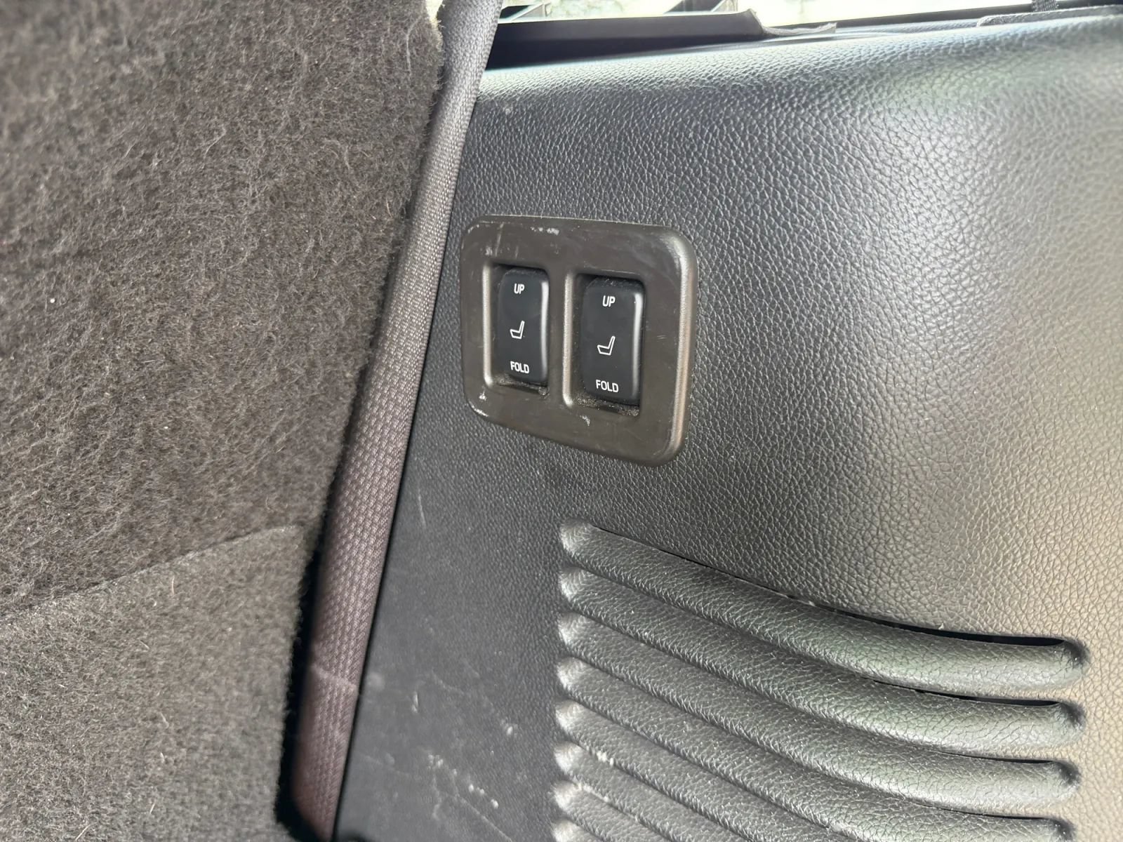 Used 2014 Lincoln Navigator 2WD image 27
