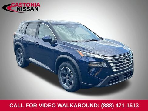 Used 2025 Nissan Rogue SV FWD image 1